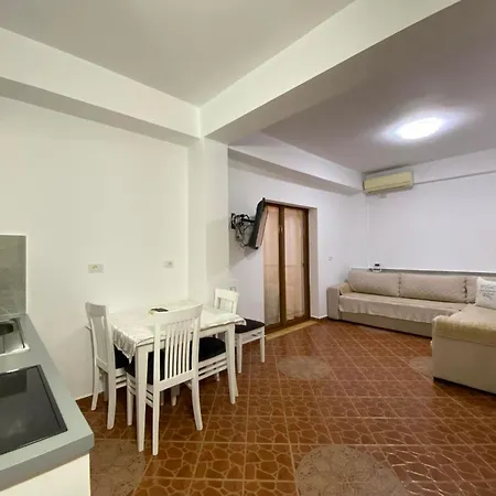 Earta & Leo * Ksamil