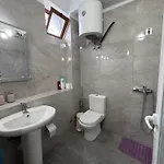 Earta & Leo Apartment