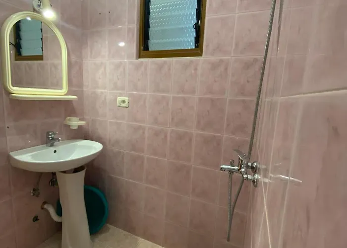 公寓 Earta & Leo 卡萨米尔