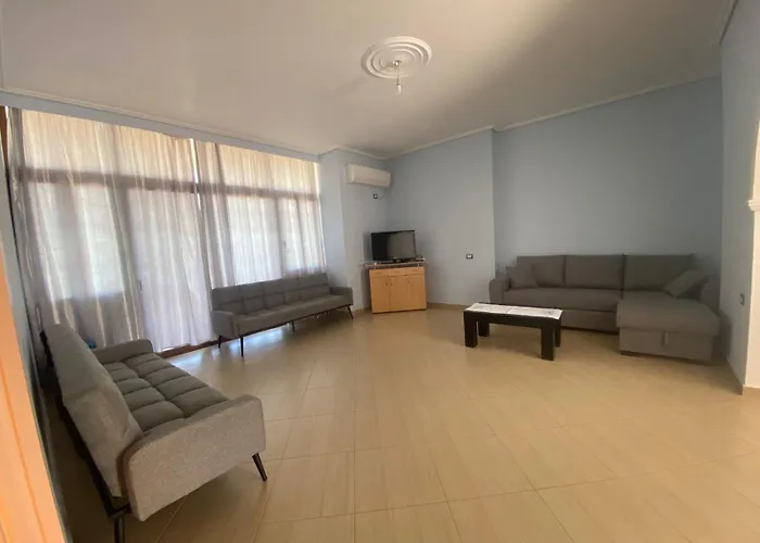 公寓 Earta & Leo 卡萨米尔