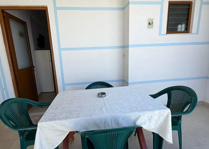 Appartement Earta & Leo *